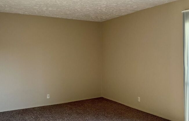 1 bed, 1 bath, 850 sqft, $925, Unit 8-835