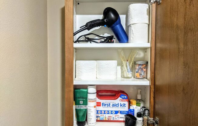 Studio, 1 bath, 200 sqft, $825