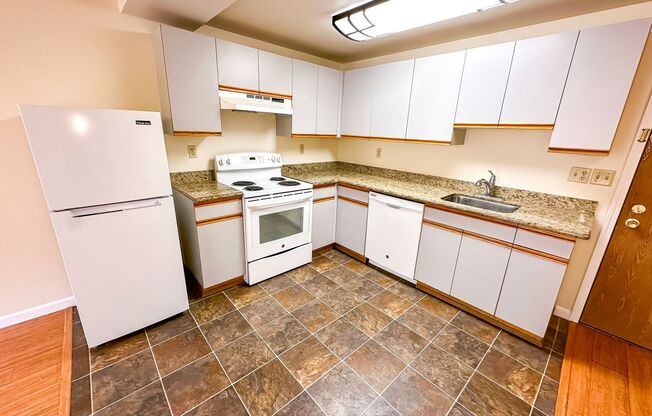 1 bed, 1 bath, 514 sqft, $1,595, Unit 403