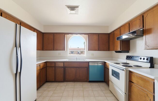 Charming rental home located on a quiet cul-de-sac in the heart of Mesa