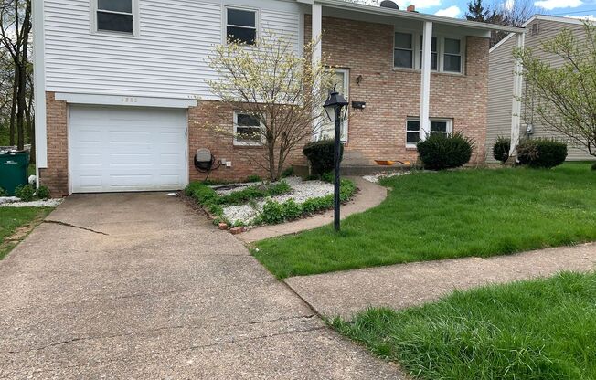 Beautiful 4 Bedroom Home in Mechanicsburg