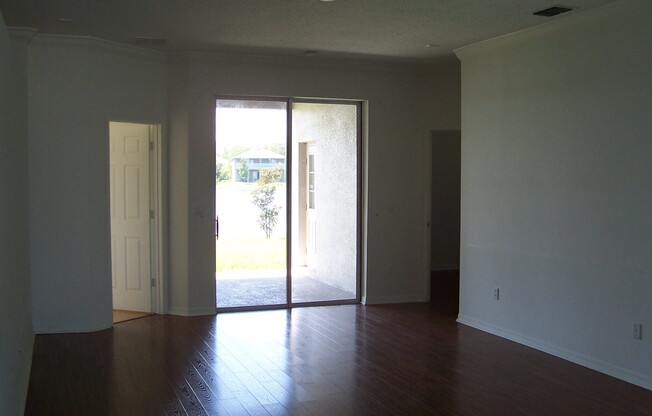 4 Bedroom, 3 Bath Single Family Home at 15017 Braywood Trail, Orlando, FL 32824