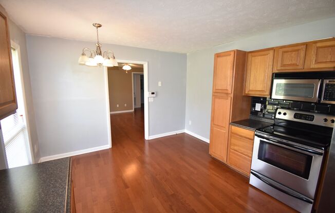 3 beds, 2 baths, $1,450