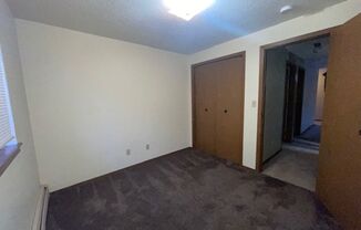 2 beds, 1 bath, $850, Unit Unit 7