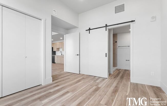 2 beds, 2 baths, 792 sqft, $1,800, Unit 111