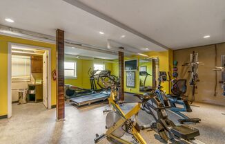 1 bed, 1 bath, 700 sqft, $1,550, Unit 06