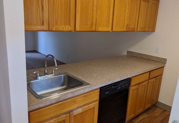 1 bed, 1 bath, 650 sqft, $1,325, Unit 05