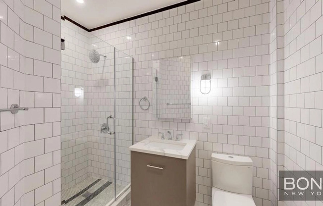 270 W 91 ST