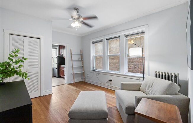442 West Arlington Pl.