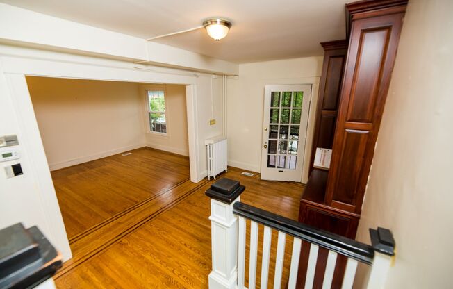 2026/2027 JHU off-campus Renovated Charles Village 5bd/2ba w/ W/D & CAC Available 6/9/26