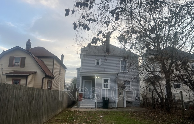 479 N OHIO AVE