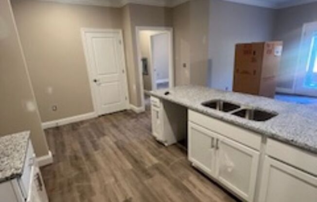 1 bed, 1 bath, 798 sqft, $930, Unit 216