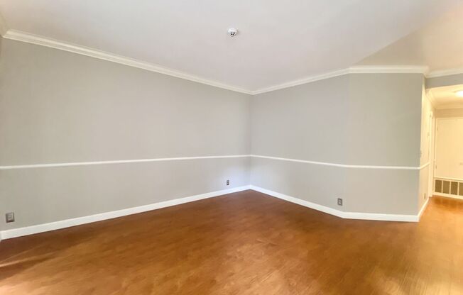 Adorable 2-Bedroom Condo in Newark!