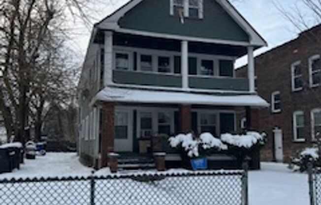 1114 E 64th