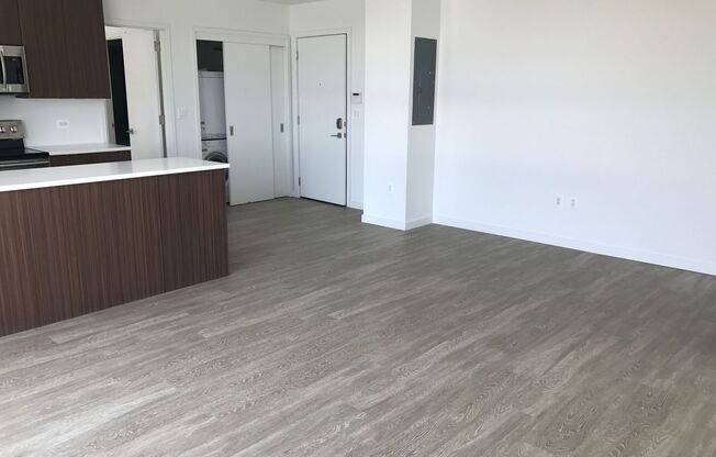 2 beds, 2 baths, 1,000 sqft, $2,550, Unit 606