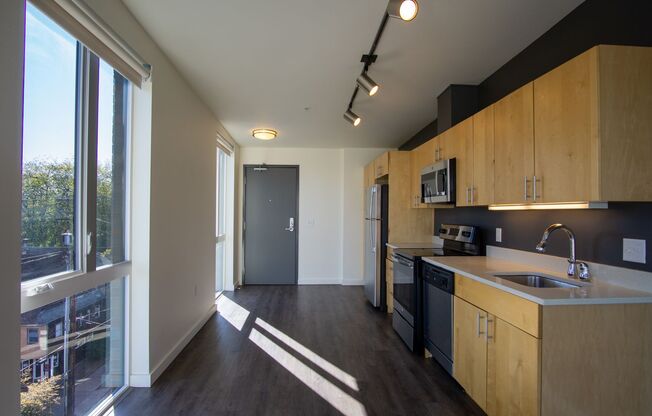 1 bed, 1 bath, $1,695, Unit 512