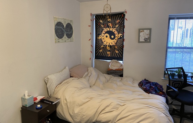 4 beds, 1 bath, $6,600, Unit 1