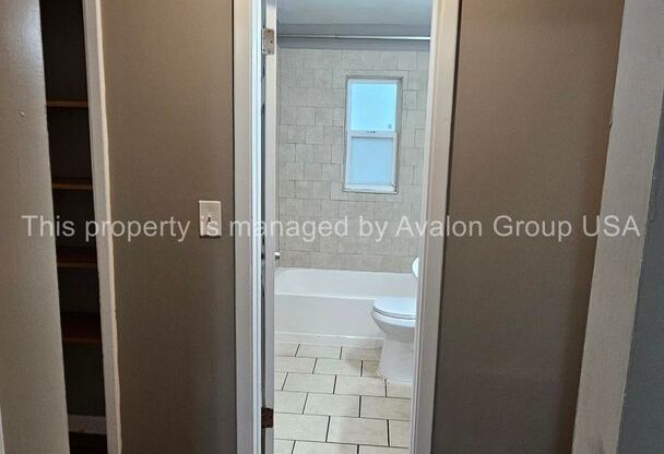 3 beds, 1 bath, $1,075