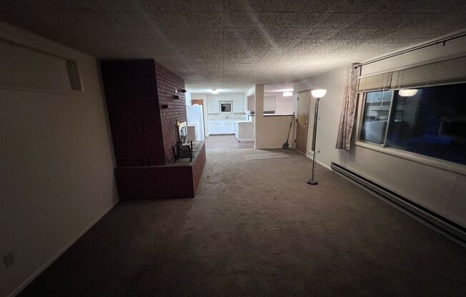 2 beds, 1 bath, $1,850