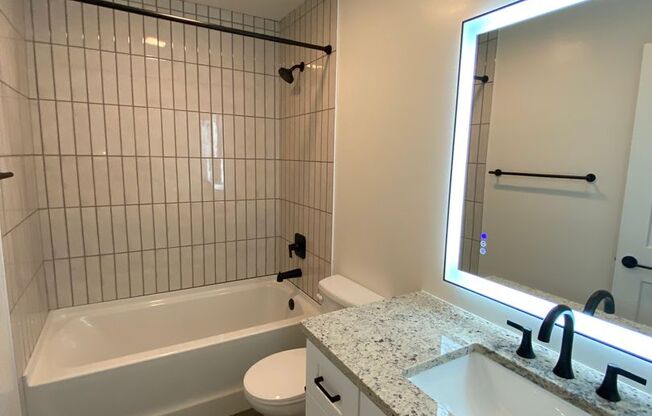 2 beds, 1 bath, 630 sqft, $2,145, Unit 011