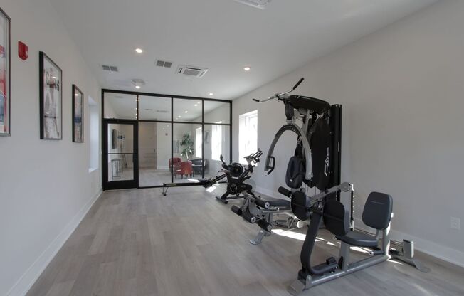 1 bed, 1 bath, 551 sqft, $1,385, Unit 102