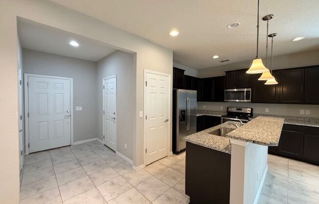 Beautiful 3-Bed, 2.5-Bath End Unit Townhome in Bayberry at Bartram Park!