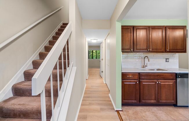 Broadneck Schools! Updated 3 Bedroom 3 Level Townhome