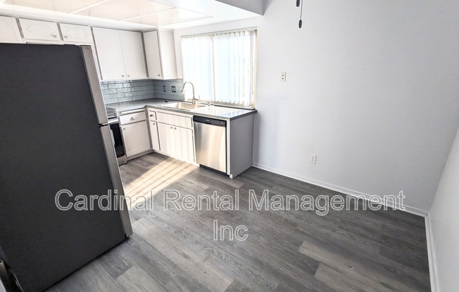 917 CABRILLO DR