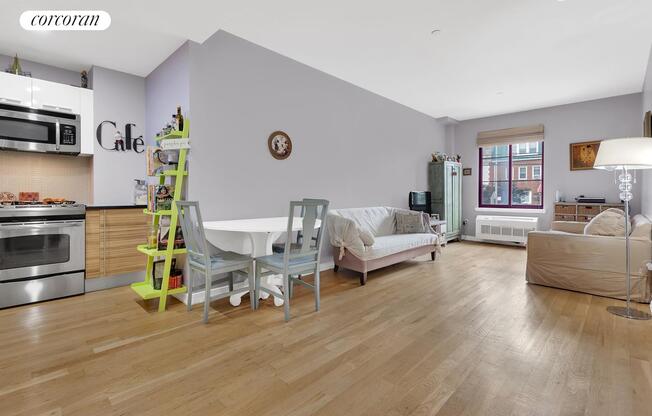 23 11 21 AVE