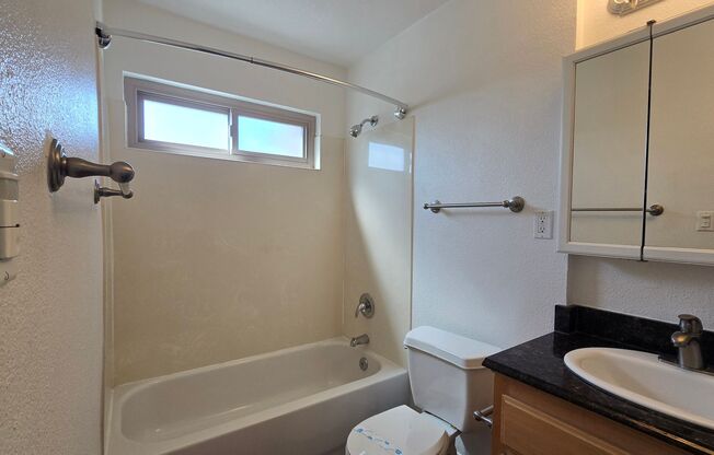 1 bed, 1 bath, 516 sqft, $2,145, Unit 0355