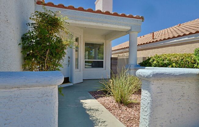 Charming Single-Story Home with 3-Car Garage – Great Location!