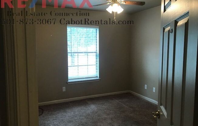 3 beds, 2 baths, $1,450