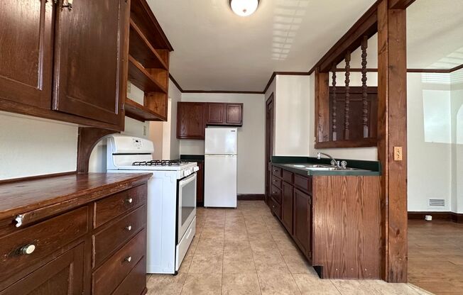 1 bed, 1 bath, 673 sqft, $895