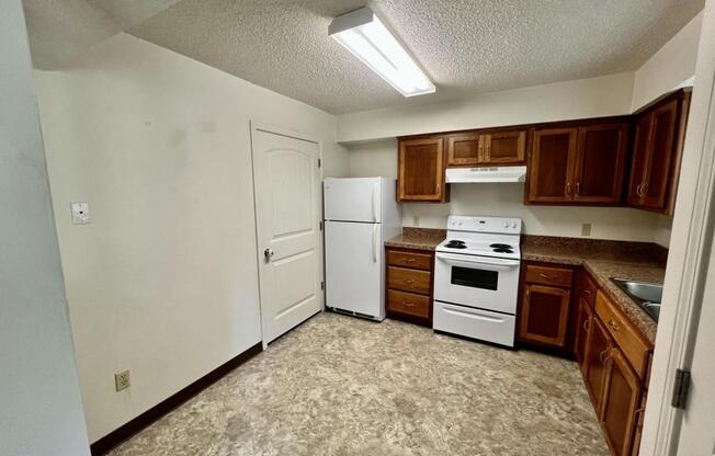 2 beds, 1 bath, 850 sqft, $695