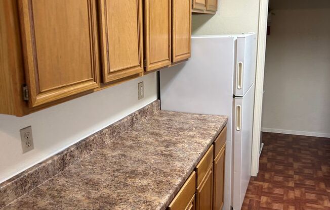 2 beds, 2 baths, 957 sqft, $1,015, Unit 87