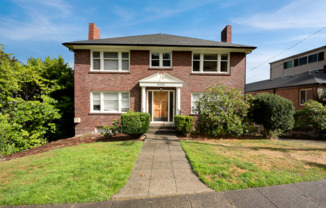 5026 22nd Ave NE