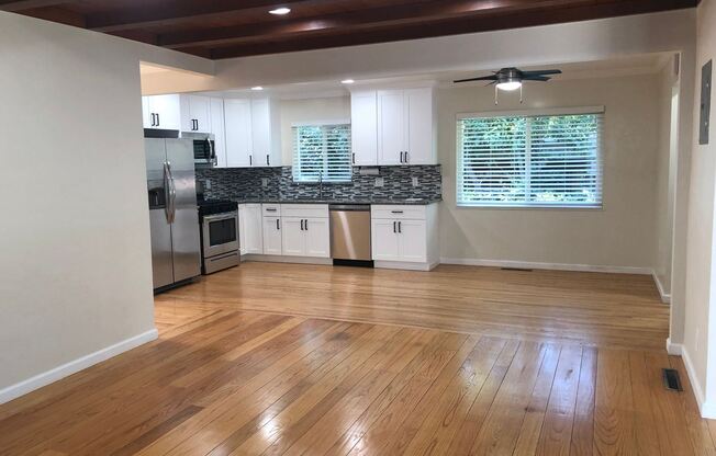 3810 Maybelle Ave.