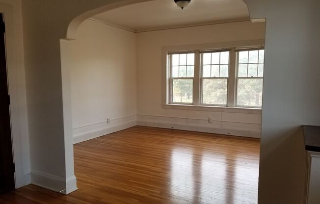 1 bed, 1 bath, 720 sqft, $950, Unit 43-10