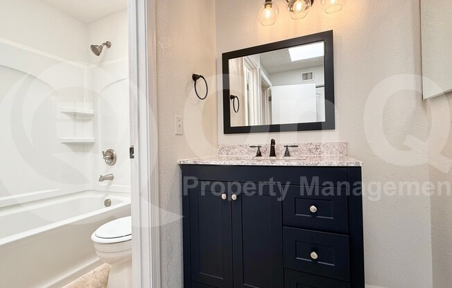 3 beds, 3 baths, 1,391 sqft, $1,899, Unit 1084