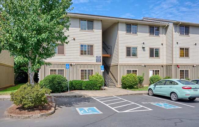 Exterior building at Monroe Avenue Apartments, Salem, 97301