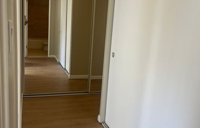 2 beds, 1 bath, 856 sqft, $1,850, Unit 105