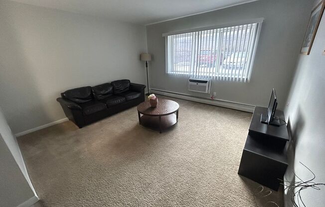 1 bed, 1 bath, $995, Unit 137