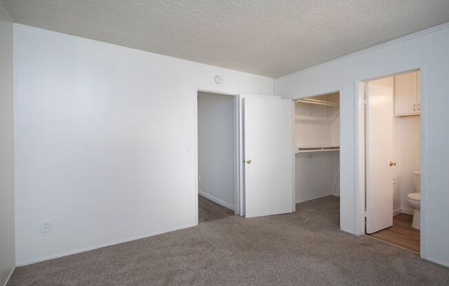 1 bed, 1 bath, $1,995, Unit 65