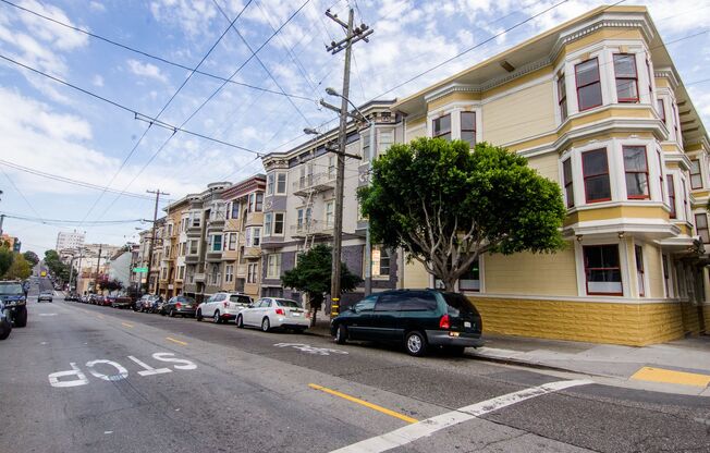 1387 Hayes Street