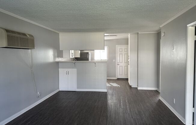 2 beds, 1.5 baths, 866 sqft, $3,050, Unit 801U1