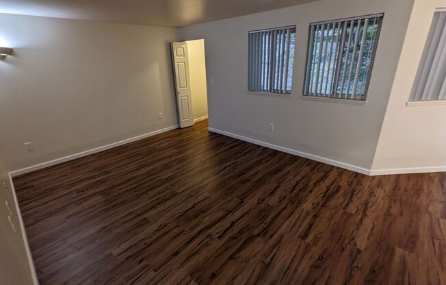 2 beds, 2 baths, 800 sqft, $1,495, Unit 4004