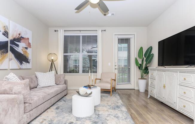 2 beds, 2 baths, 1,240 sqft, $1,905