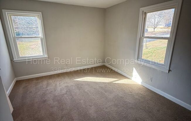 1443 Clark Avenue Apt B