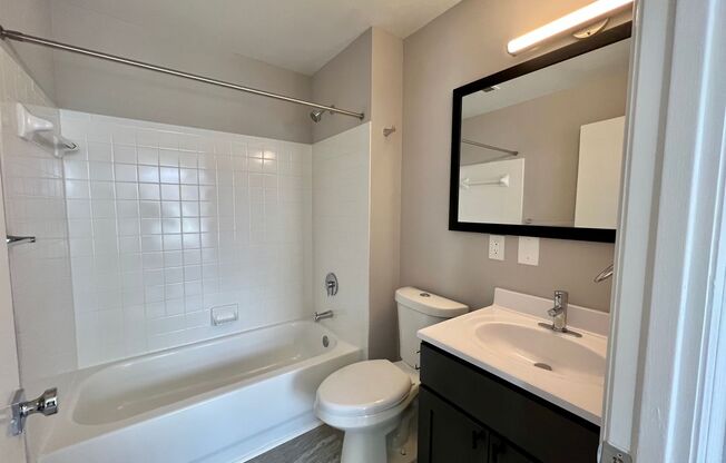 2 beds, 2 baths, 912 sqft, $1,810, Unit 704