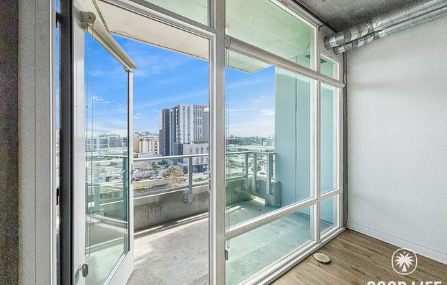 1 bed, 1 bath, $1,950, Unit # 608